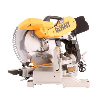DeWaltÂ® 12" DOUBLE BEVEL COMPOUND MITRE SAW, DWS716